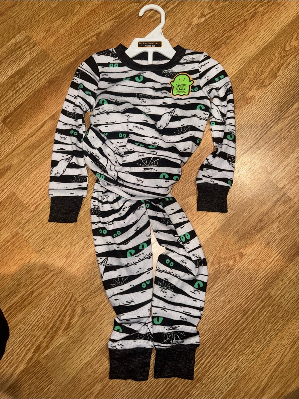 Kids Glow-In-The-Dark Black & White Eye-Print Pajama Set